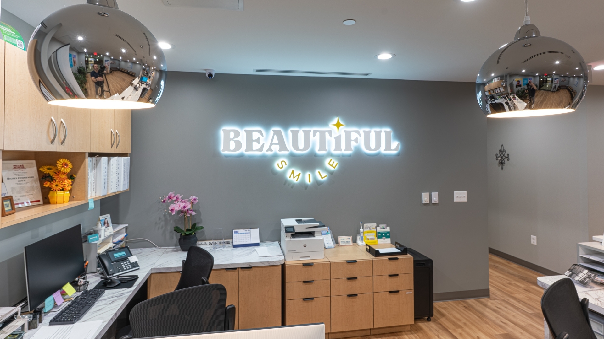 Beautiful Smiles: lobby 1