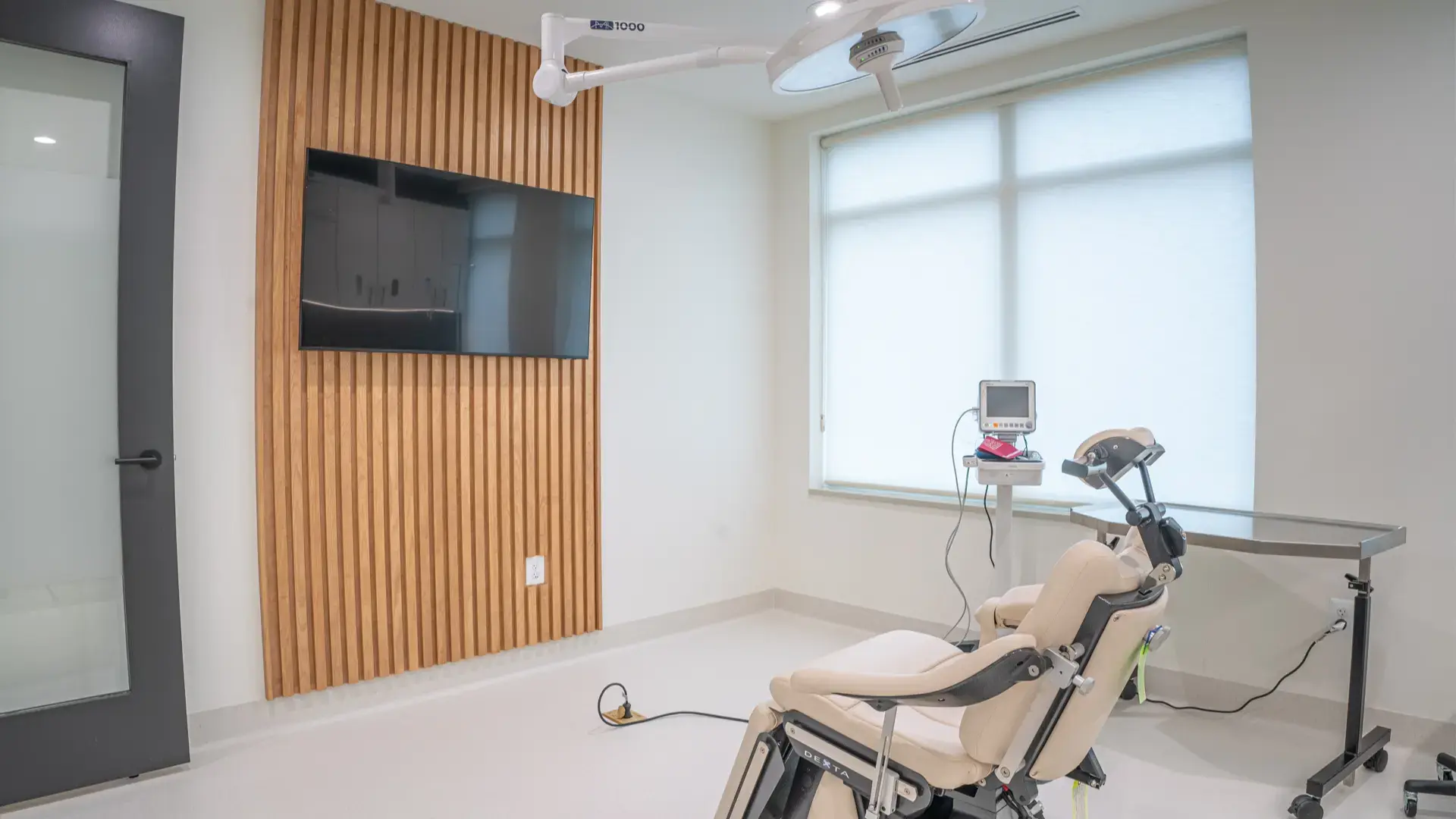 Davary & Smith Oral & Maxillofacial Surgery — operatory