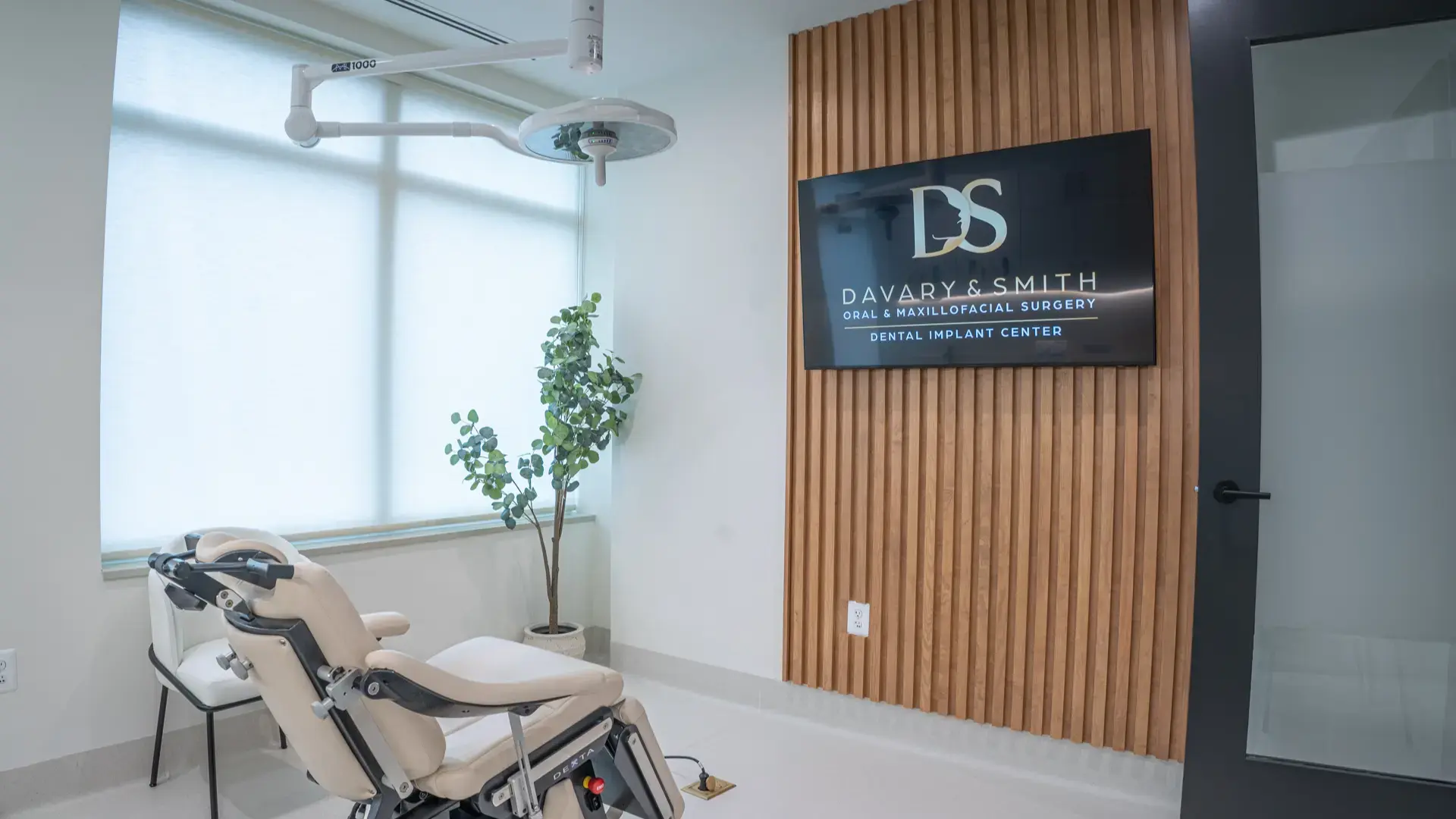 Davary & Smith Oral & Maxillofacial Surgery — operatory