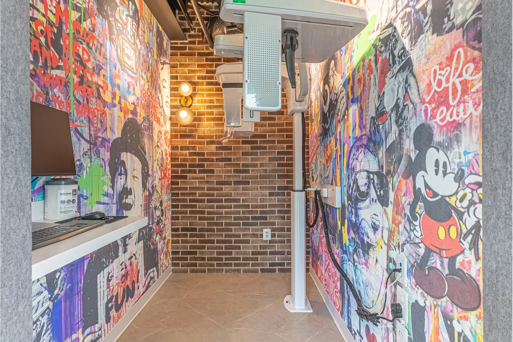 The McLean Orthodontist X-ray imaging room